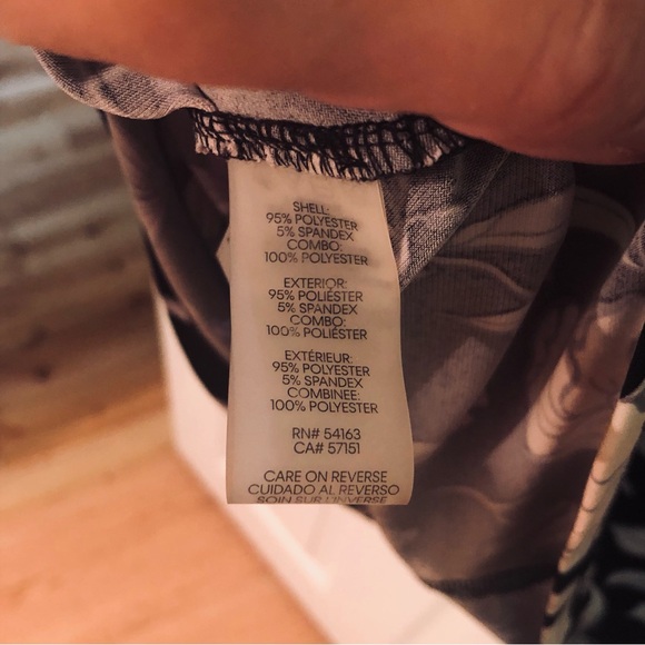 Calvin Klein Black Floral Blouse Size M - Picture 6 of 6